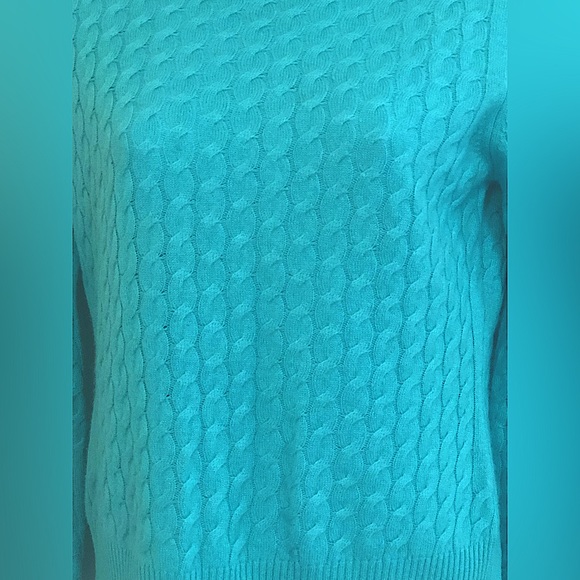 Geneva Cashmire Turquise Blue Turtleneck Sweater ,Cable Design. Woman’s Size S - Picture 8 of 9